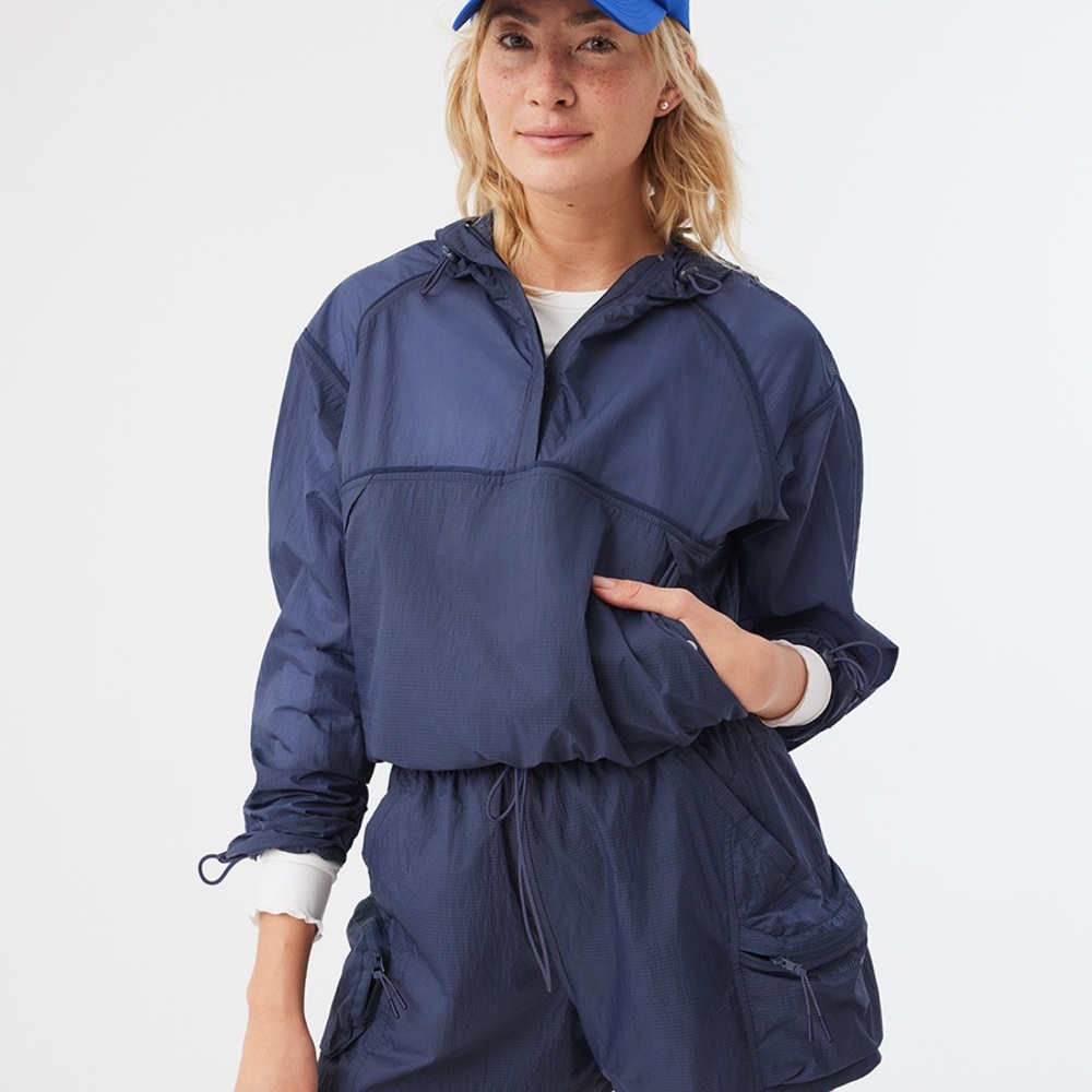 Outdoor Voices Windbreaker Pullover - M